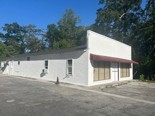 Building Photo - 55 Main St