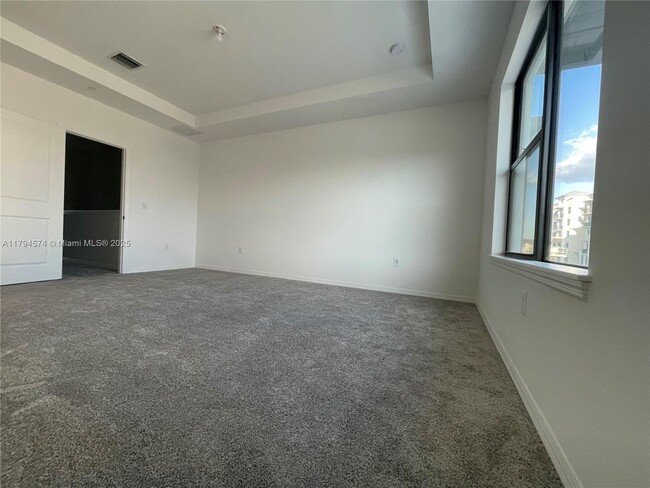 Building Photo - 8366 NW 7th Ct