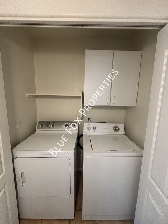 Building Photo - 4068 E Stony Meadow Dr