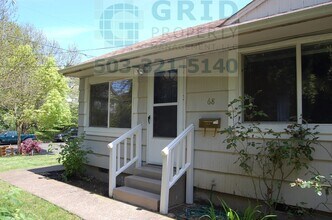 Building Photo - GPM106 - NE Monroe Ave (T2)