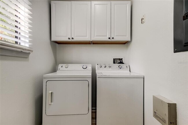 Building Photo - 2107 Portofino Pl