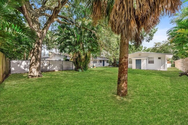 Building Photo - 923 W Las Olas Blvd