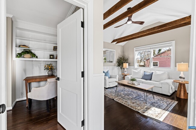 Building Photo - 1407 Vine St