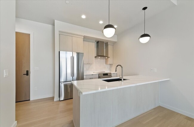 Building Photo - 4340 E Haystack St