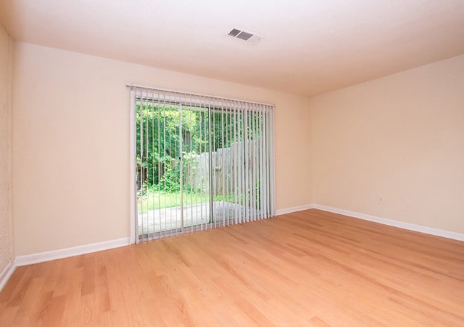 Building Photo - Clarkston Townhomes