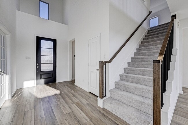 Building Photo - 2605 Mackinac Bay Dr