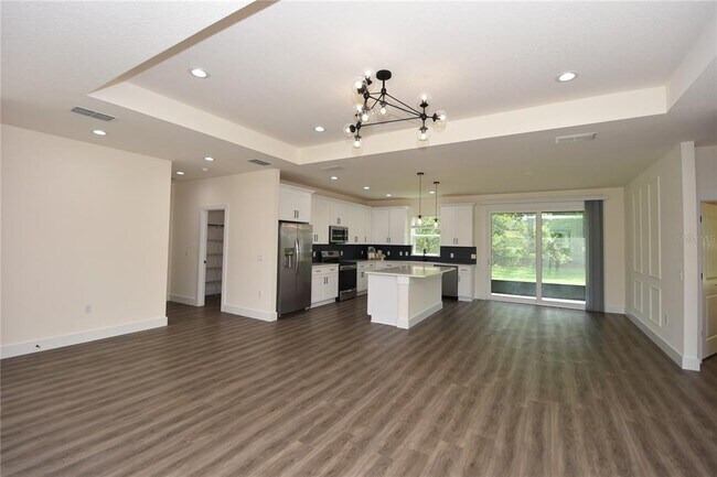 Building Photo - 100 White Hall Dr