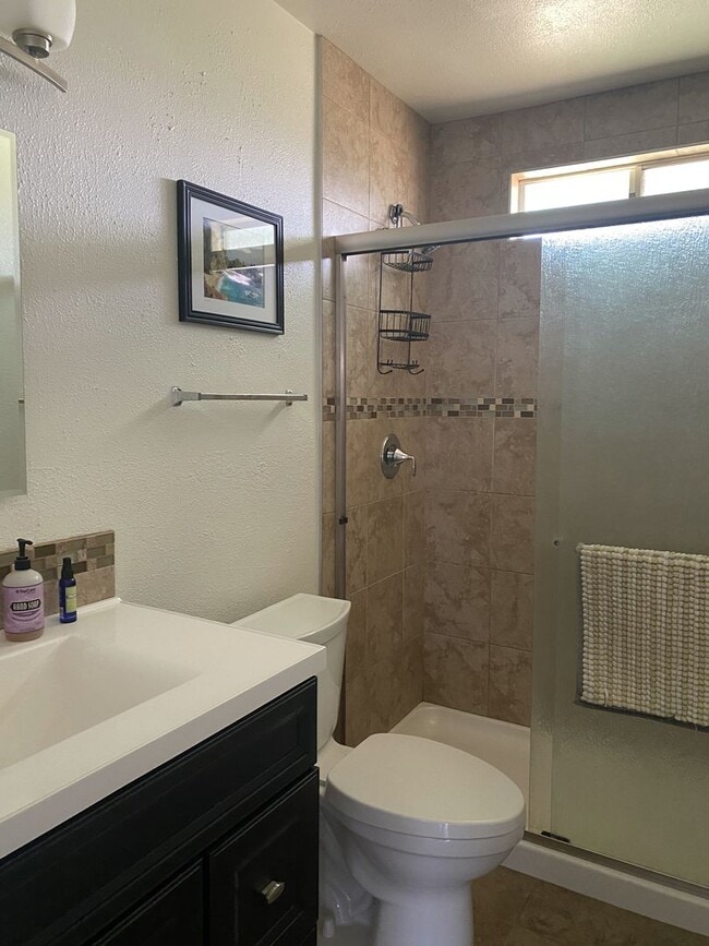 Building Photo - Furnished 2BR Joshua Tree Retreat | Ideal for 3–6 Month Stay |