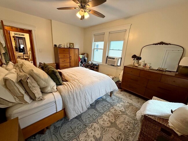 Building Photo - 151 Lexington St