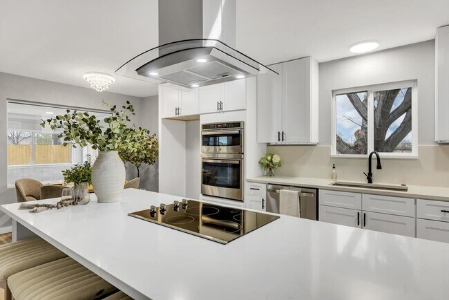 Building Photo - 3933 Wood Ct