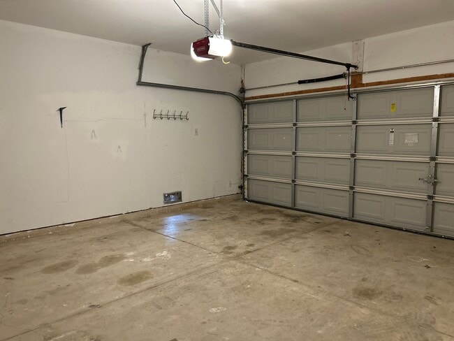 Building Photo - Alamo Ranch 3/2 + Flex Space, Stainless Appliances & 2-Car Garage