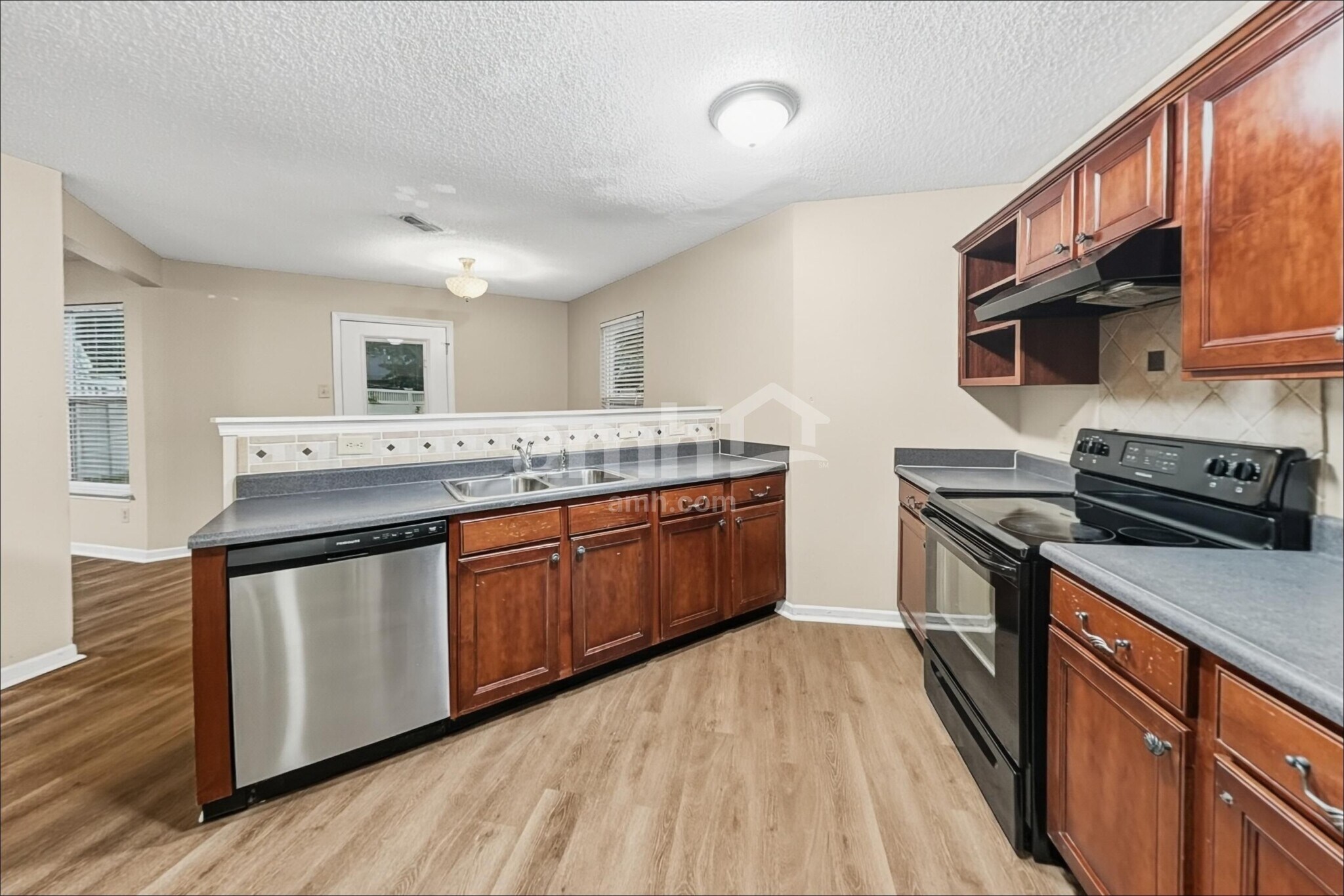 Building Photo - 2136 Olympia Dr