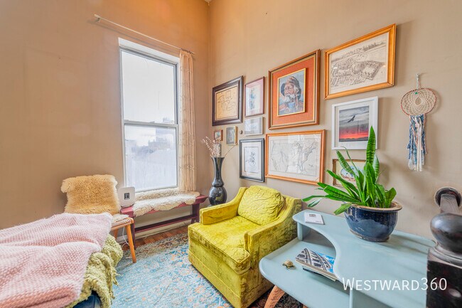 Building Photo - 1350 W Augusta-3