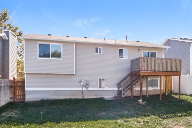 Building Photo - 5496 W 6600 S