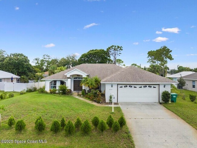 Building Photo - 1026 Blossom Dr