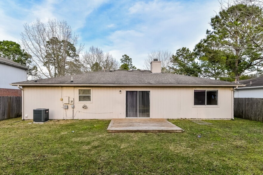 Building Photo - 28907 Binefield St