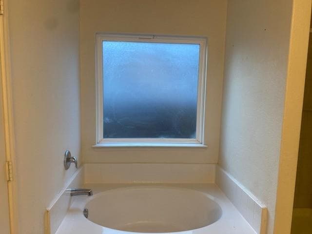 Building Photo - 1720 Persimmon Dr