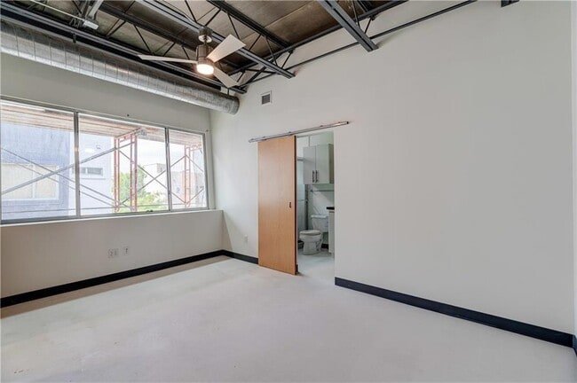 Building Photo - 4801 S Congress Ave