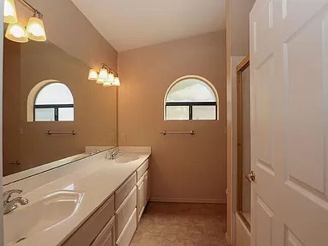 Building Photo - 4120 E Placita Presilla