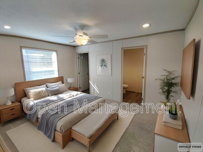 Building Photo - 24 Erin Ln