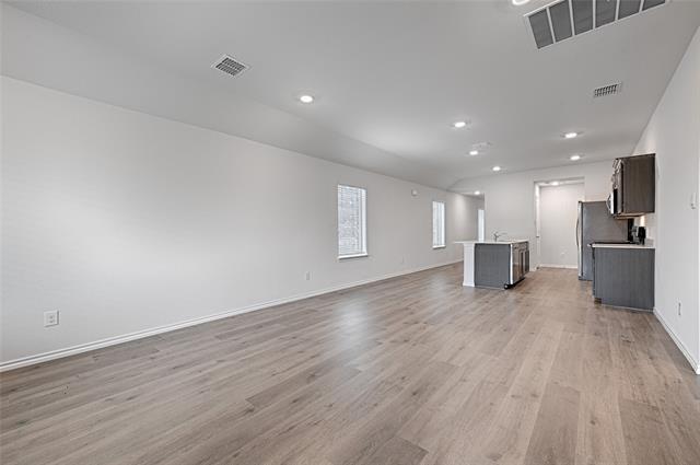 Building Photo - 598 Minnie Ln