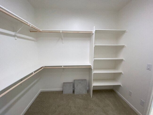 Building Photo - Built 2024 Spanish Springs Reno 5 Bedroom ...