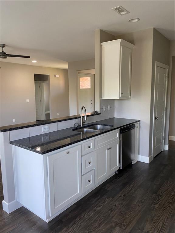 Building Photo - 1997 E Peppervine Dr