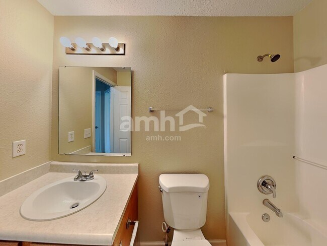 Building Photo - 10221 Blue Sky Dr