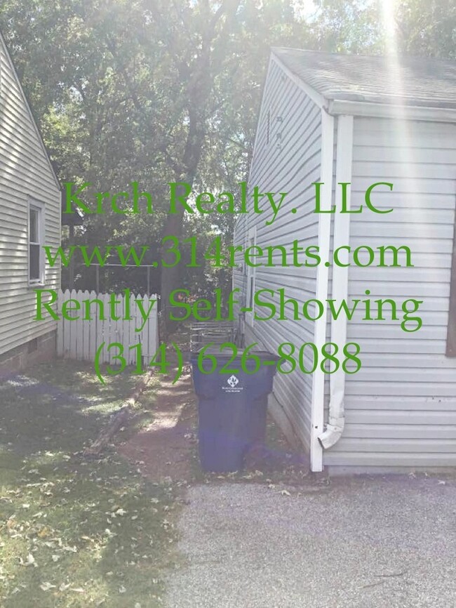 Building Photo - 70 Reasor Dr