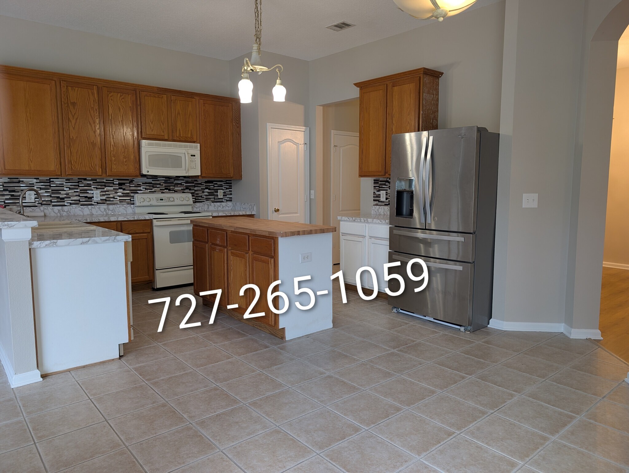 Building Photo - 26000 Risen Star Dr