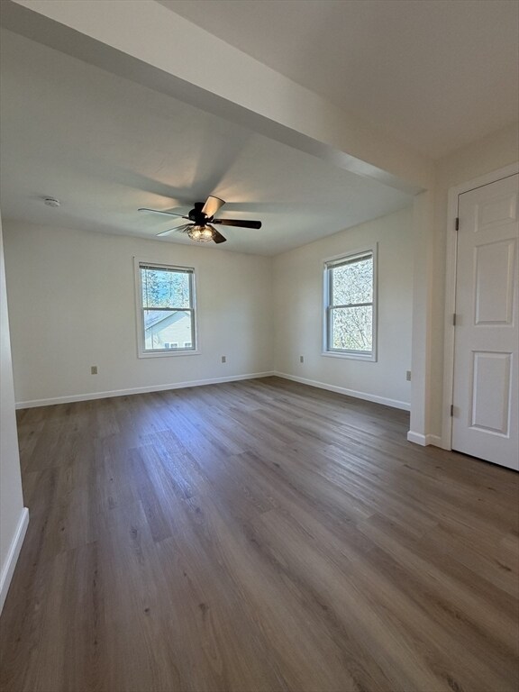 Building Photo - 326 N Main St