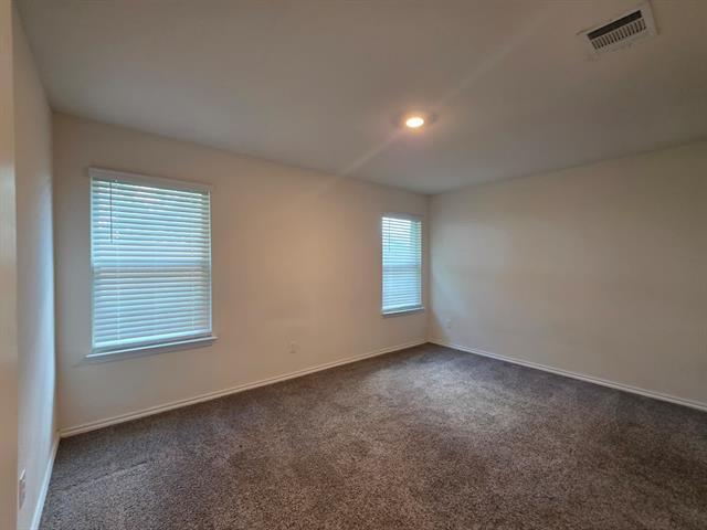 Building Photo - 1215 Knoll Dr