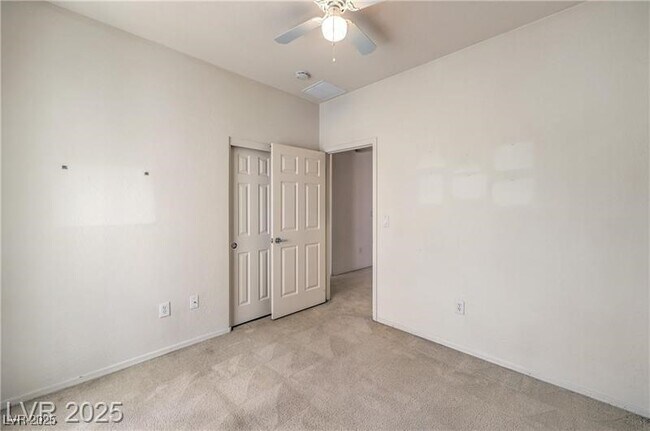 Building Photo - 3520 Kittiwake Rd