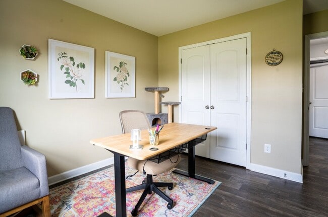 Building Photo - 3 Bedroom, 2 bath beautiful home - Bridgeport Community Sneads Ferry