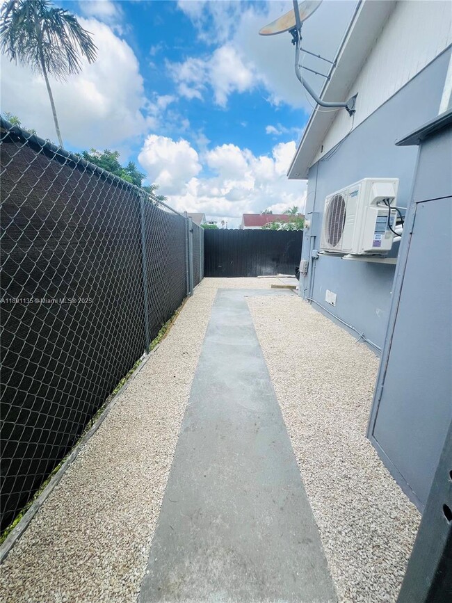 Building Photo - 13065 SW 263rd Terrace