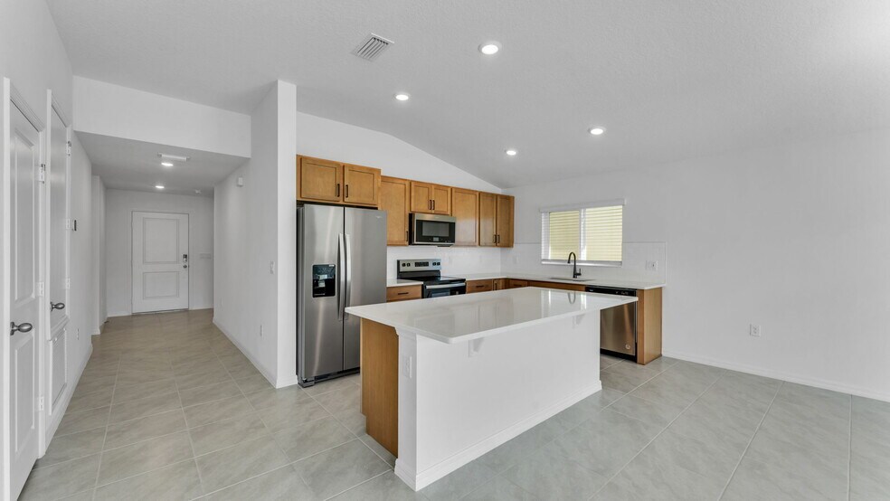 Building Photo - 638 Meadows Edge Pl