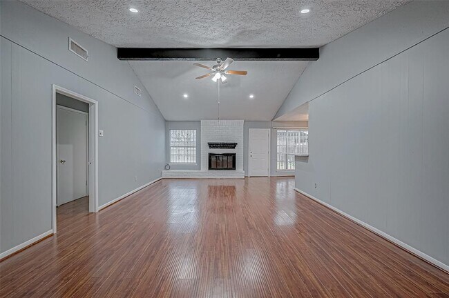 Primary Photo - 12711 Huntington Venture Dr