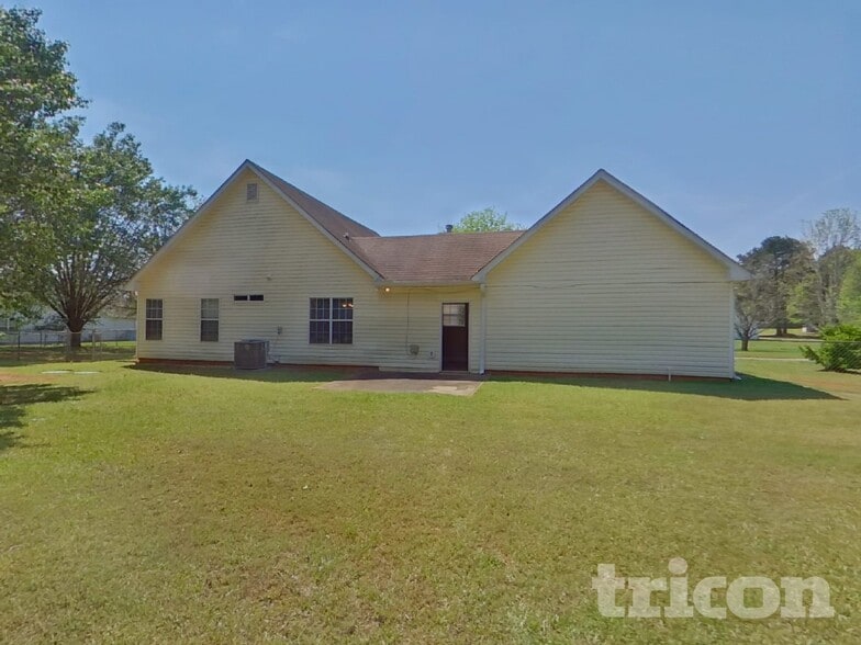 Building Photo - 169 Floresta Dr