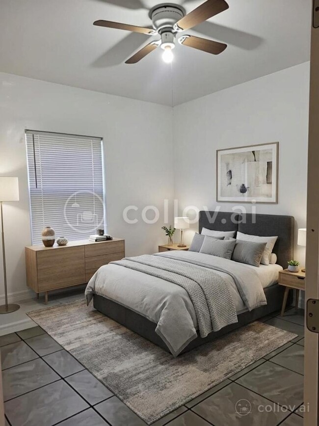 Building Photo - 1013 State St