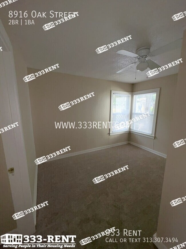 Building Photo - 8916 Oak St