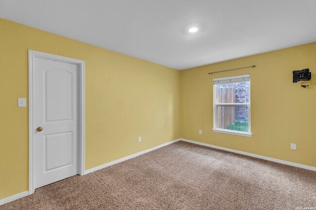Building Photo - 9326 Nubuck Br