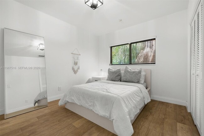 Building Photo - 14615 SW 77th Ct