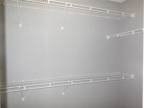 Building Photo - 10523 N Newpark Dr
