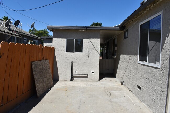 Building Photo - 1333 Frank Ave