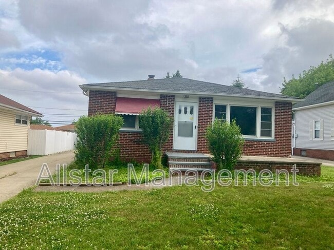 Building Photo - 3436 Dellwood Dr