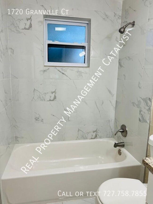 Building Photo - 1720 Granville Ct S