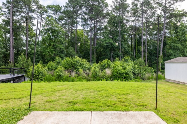 Building Photo - MOVE IN SPECIAL $600 off First Month!!!! Spacious 4-Bedroom Gem with 2.5 Baths –2216 Sussex Road ...