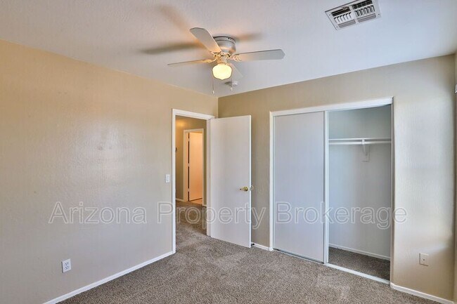 Building Photo - 17437 N 16th Pl