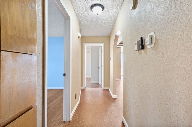 Building Photo - 3 bedroom 2 bath home with Acreage