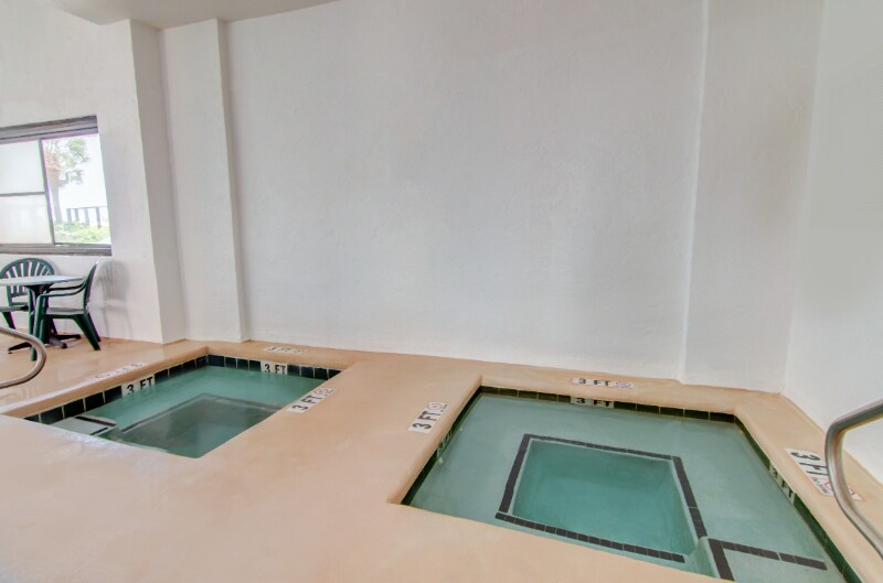 Building Photo - 2500 N Ocean Blvd